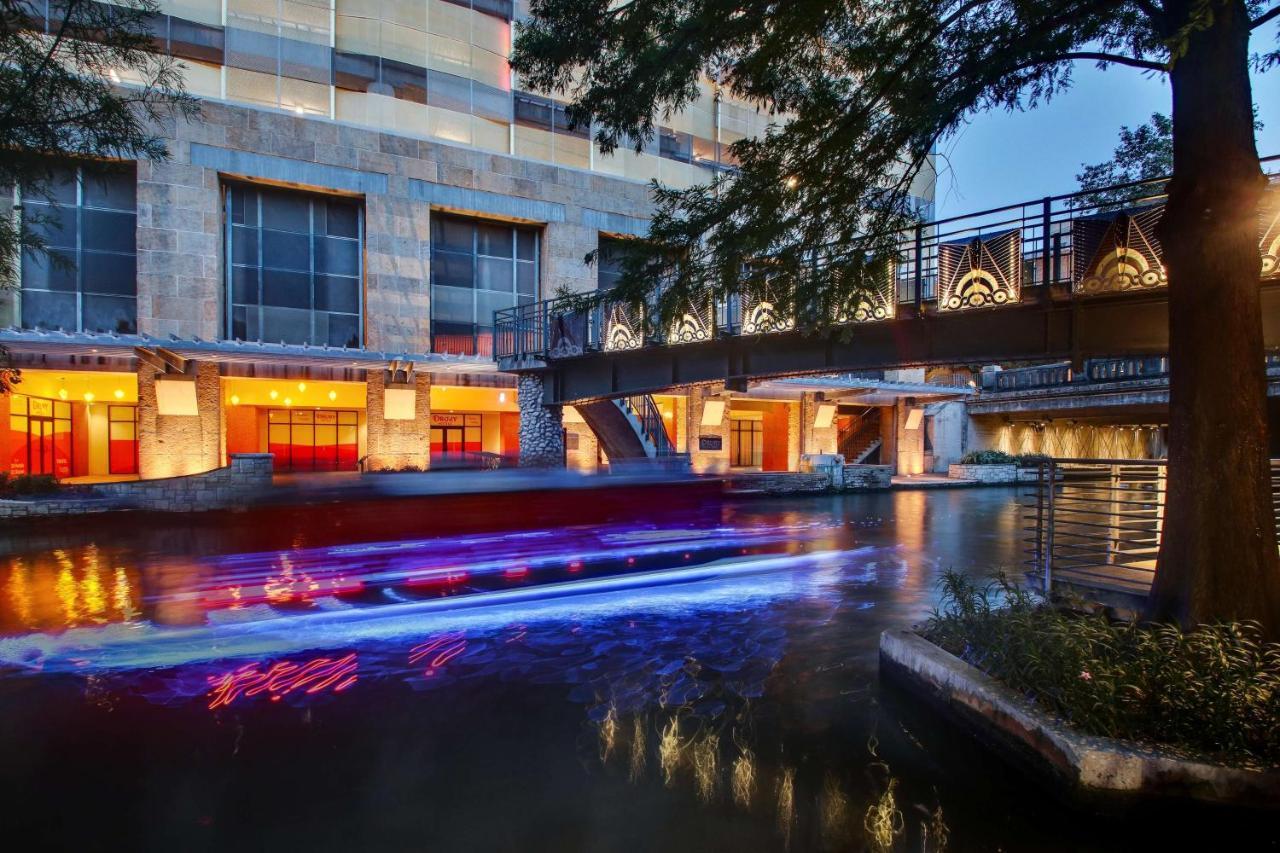 Drury Plaza Hotel San Antonio Riverwalk Bagian luar foto